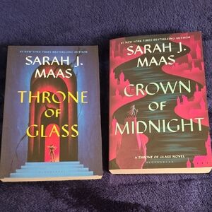 Throne of Glass and Crown of Midnight Books